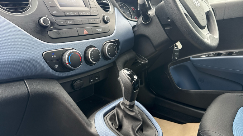 Hyundai i10 1.2 SE 5dr Auto Petrol Hatchback